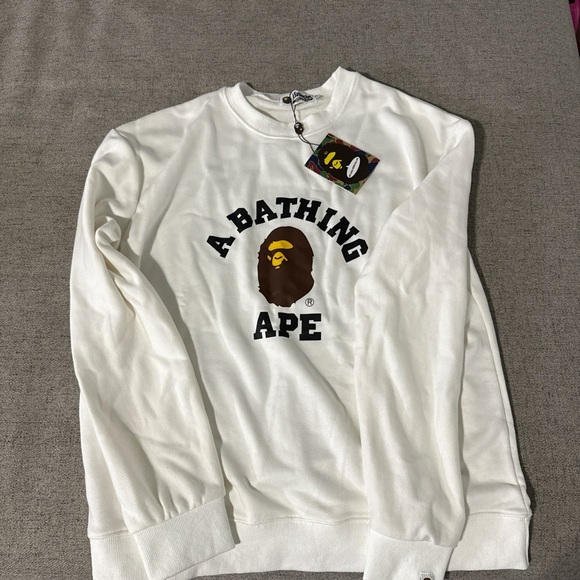 Bape White Crewneck Sweater Classic Logo - Picture 1 of 6